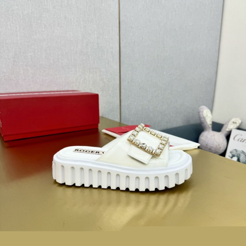 roger u1u1er slippers